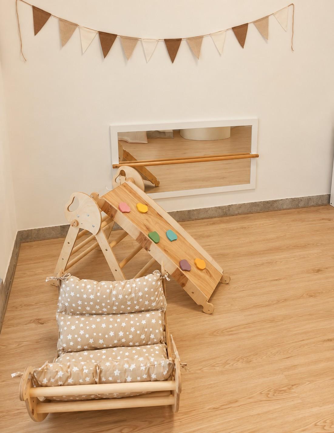 Estructura de psicomotricidad de madera para trepar
